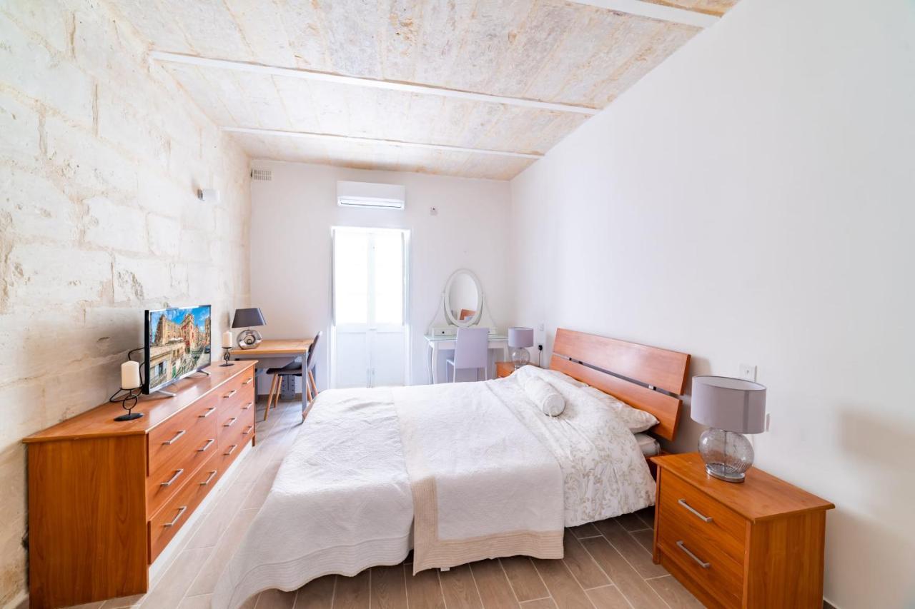 Townhouse-hosted By Sweetstay Apartament *